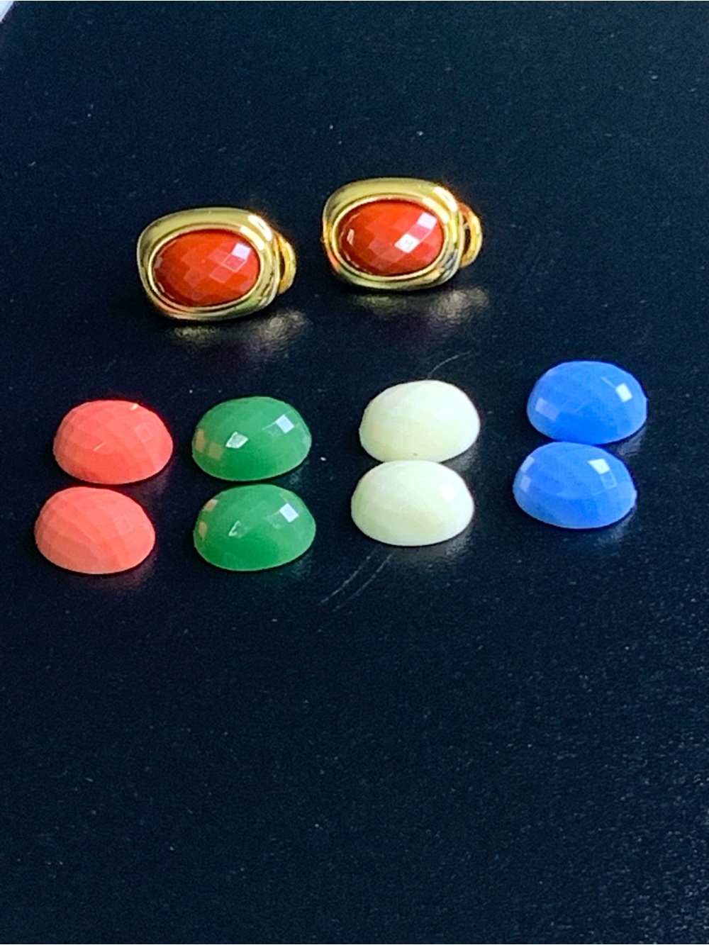 Vintage Signed JOAN RIVERS Gold Tone Interchangeable Lucite Clip-On Earrings